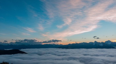 成都夕阳红会所真实存在吗？我到底被*去了哪个角落