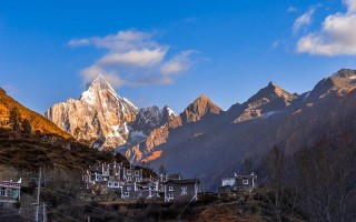 川西开箱｜除了冲锋衣，你包里更该塞的是这条金钢结